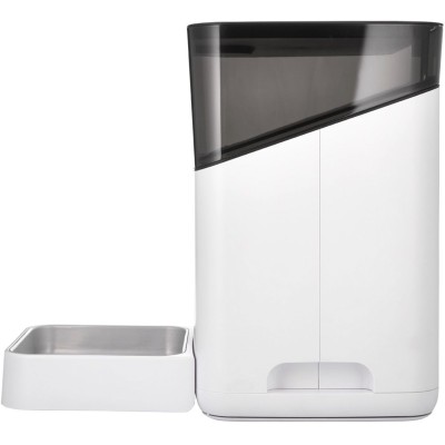 SmartFeeder for Cats and Dogs SmartFeeder for Cats and Dogs